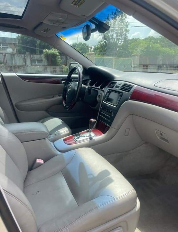 Thumbnail 6 of 2004 Lexus ES